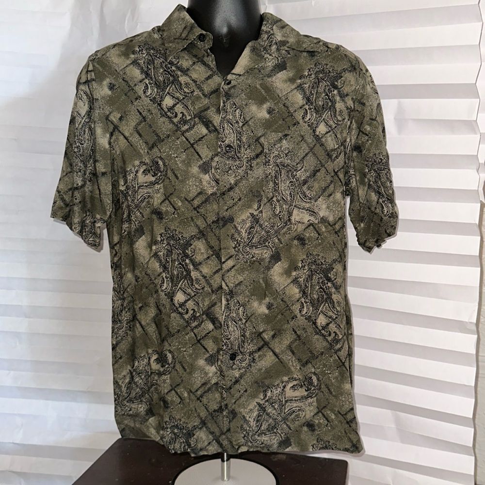 Crazy Horse A Claiborne Company Men's Casual Button Down Shirt Size Small